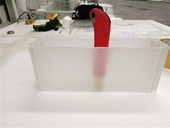 Segondè presyon apeze u ki gen fòm vè